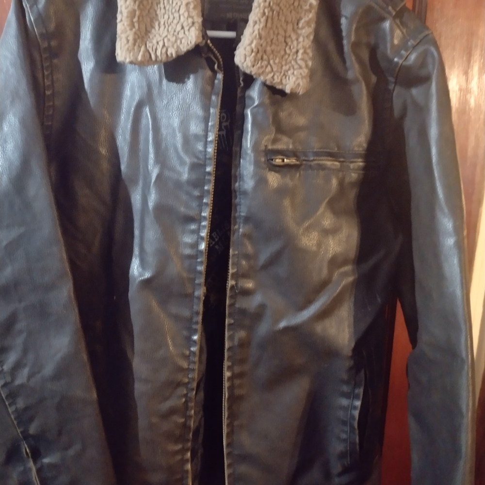 Men's Black Leather Jacket with Shearling Collar